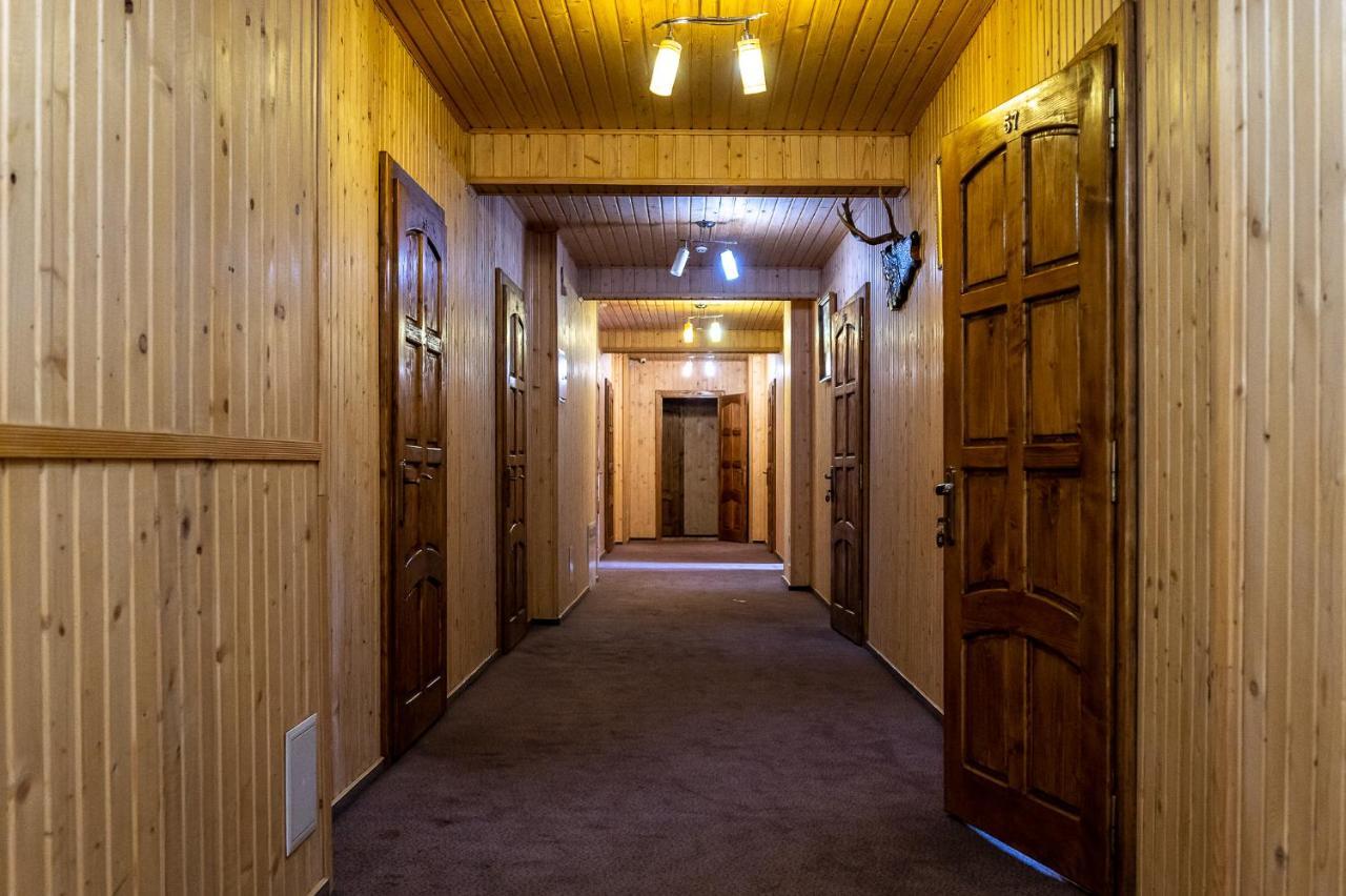 Hotel Марина à Bukovel Extérieur photo